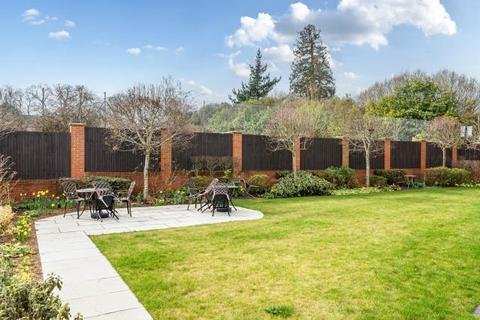 2 bedroom apartment for sale, Western Avenue, Newbury