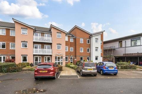 2 bedroom apartment for sale, Western Avenue, Newbury