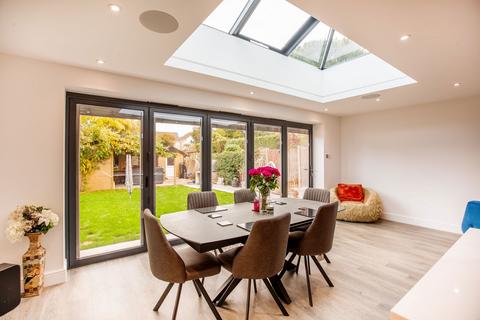3 bedroom detached house for sale, Lancaster Road, Rayleigh SS6
