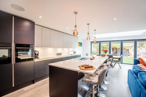 3 bedroom detached house for sale, Lancaster Road, Rayleigh SS6