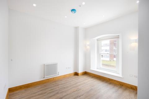1 bedroom maisonette to rent, South Woodford, London, E18
