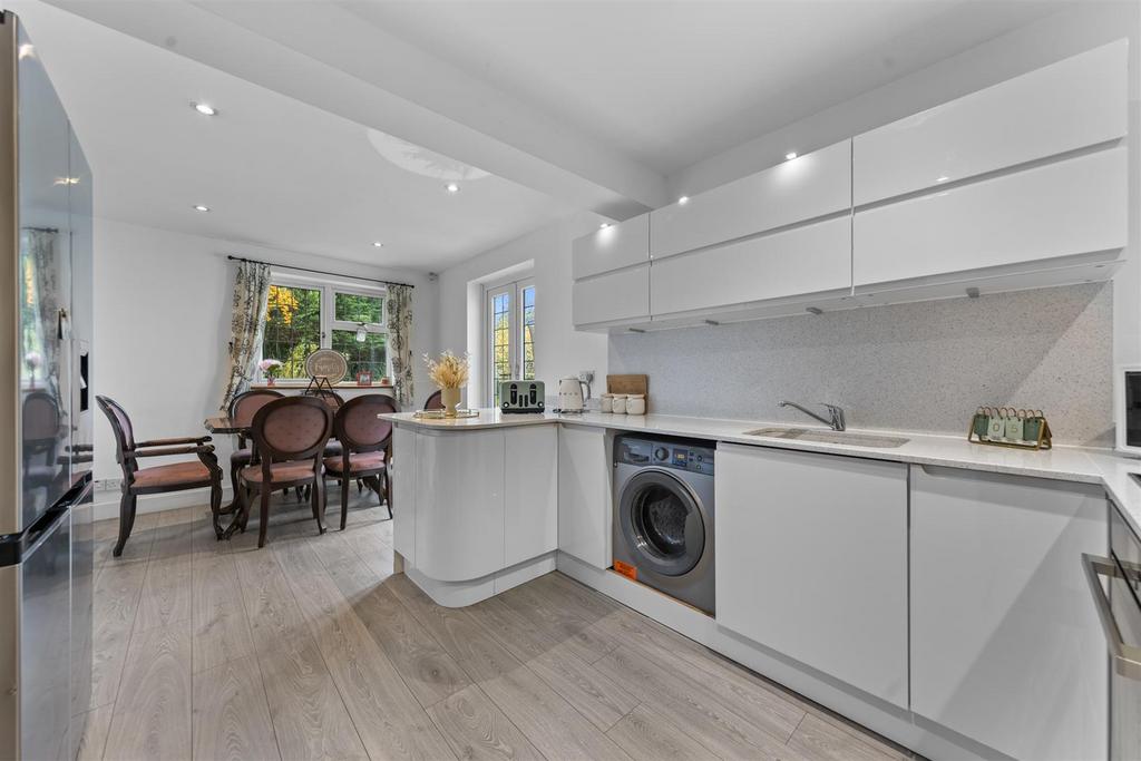 87 Bedford Rd Web14.jpg