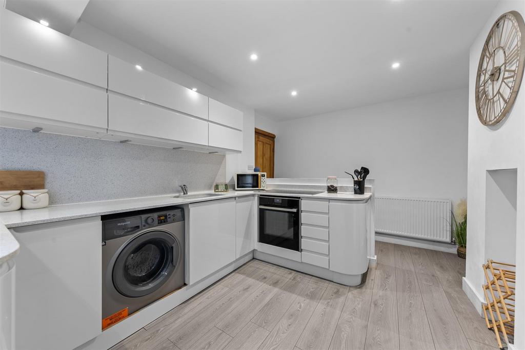 87 Bedford Rd Web15.jpg