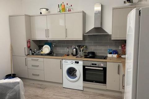 6 bedroom house to rent, Norwood Place, Leeds LS6