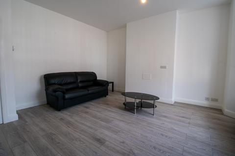 6 bedroom house to rent, Brudenell Mount, Leeds LS6