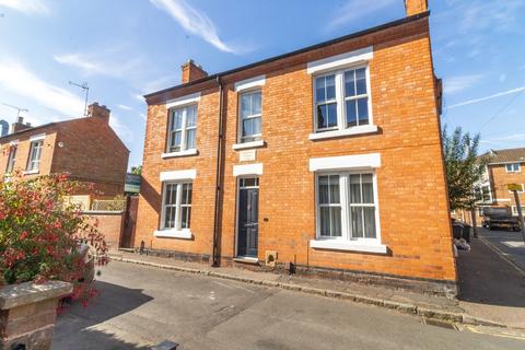 3 bedroom detached house for sale, Church Road, Aylestone, LE2