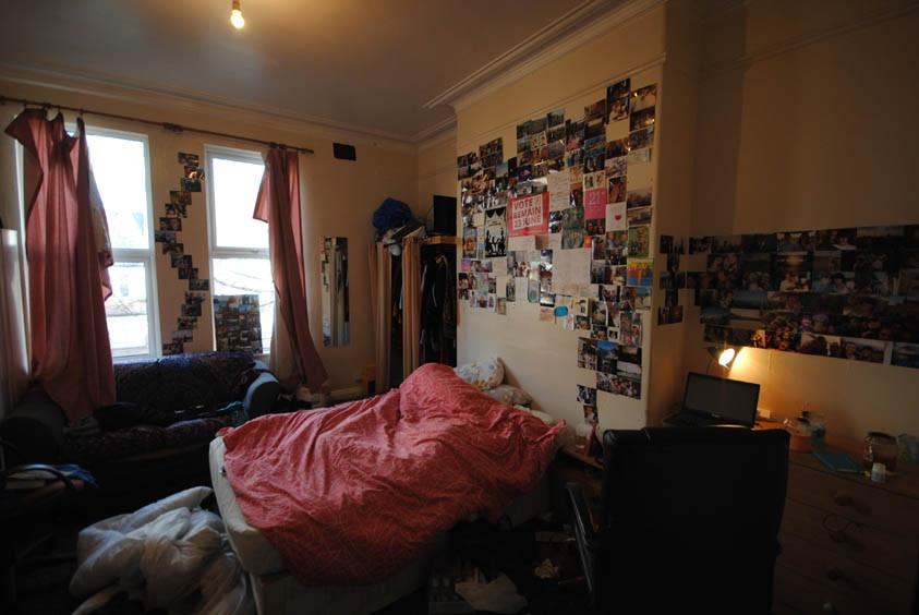 Cozy double bedroom with a comfy bed, personal ...