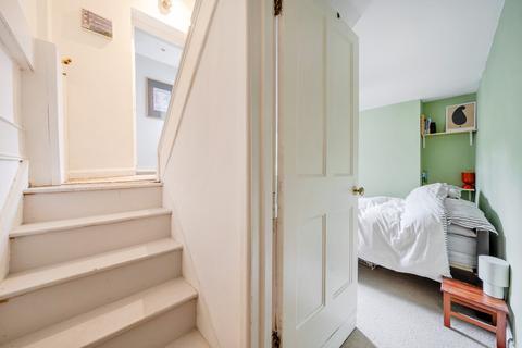Flat A, 65 Warner Road, London, SE5 9NE