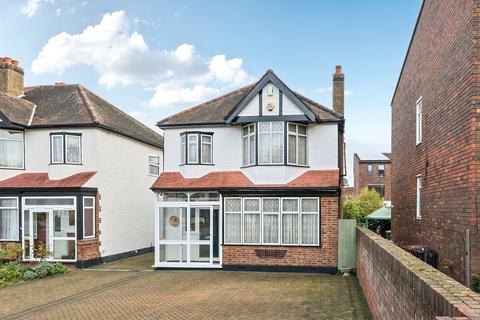3 bedroom detached house for sale, College Park Close, Hither Green, SE13