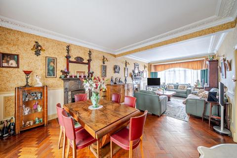 3 bedroom detached house for sale, College Park Close, Hither Green, SE13