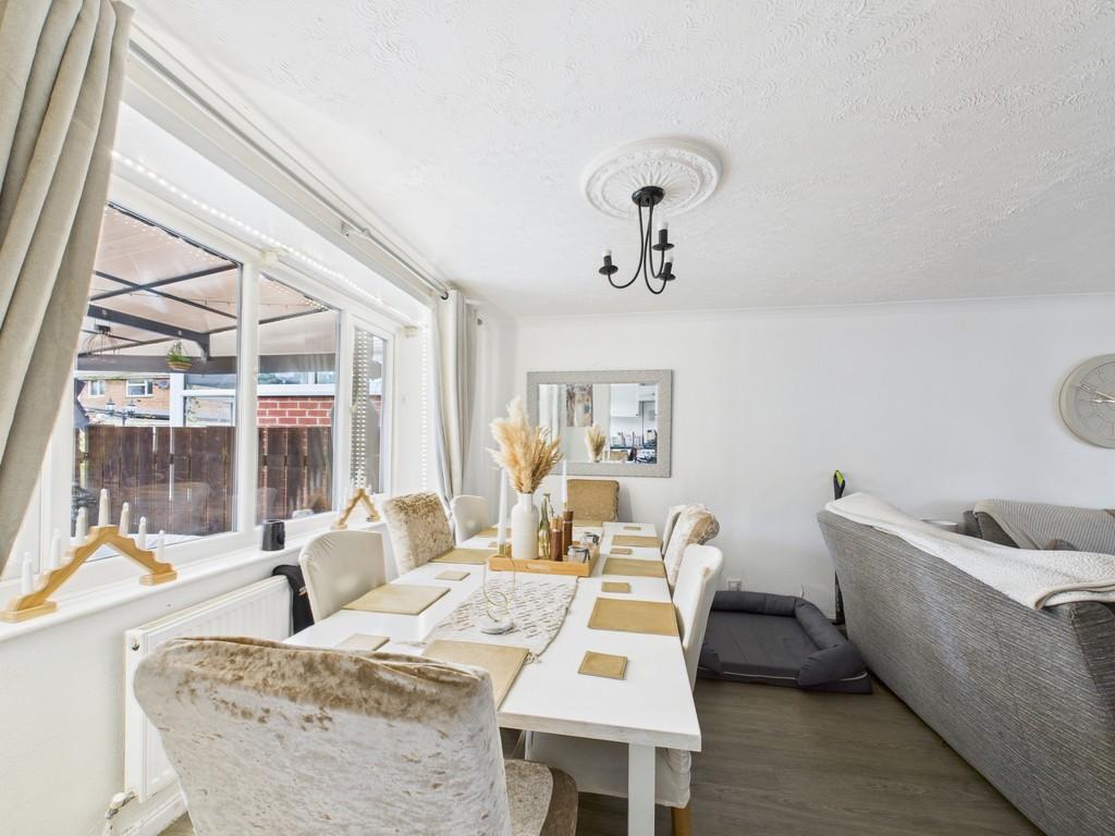 Cam01835 g0 pr0334 still004