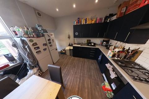 5 bedroom house to rent, Stanmore Place, Leeds LS4