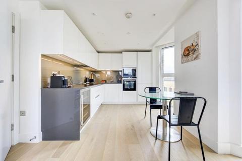 2 bedroom flat for sale, Westbourne Apartments, Central Avenue, SW6