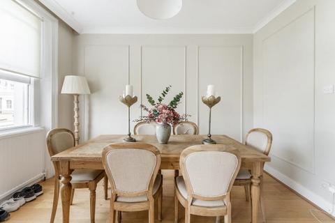 4 bedroom flat for sale, Onslow Gardens, London, SW7