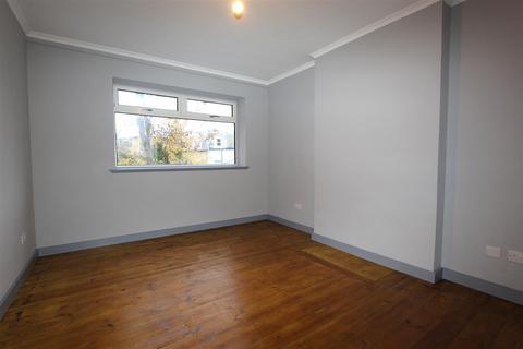 undefined, Crescent Road, London N8