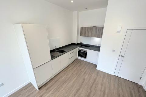1 bedroom ground floor maisonette to rent, Meadow House, Ashwood Way RG23