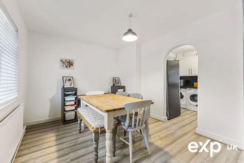 undefined, Sixth Avenue, Mansfield NG21