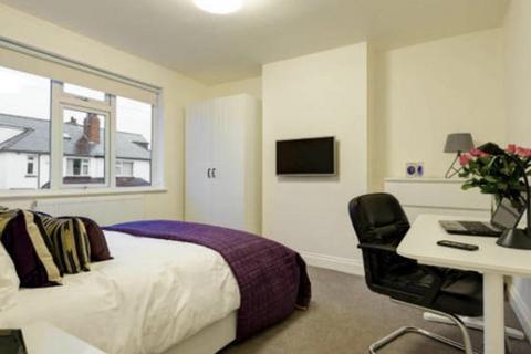 undefined, Estcourt Terrace, Leeds LS6