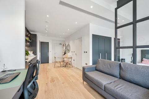 Studio for sale, Defoe House, 123 City Island Way, London, E14