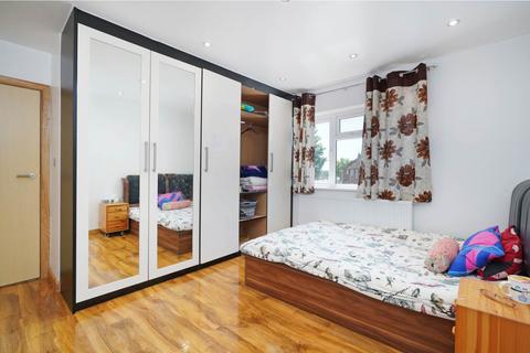 undefined, Darwin Drive, Greenford, UB1 3JY