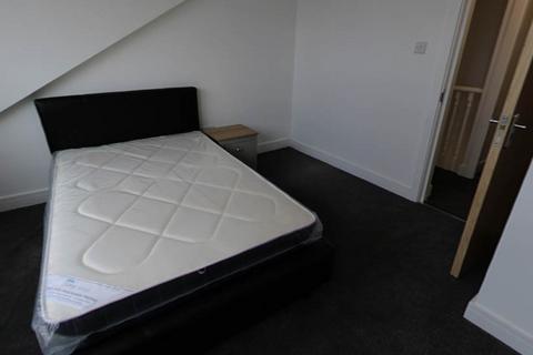 6 bedroom house to rent, Royal Park Avenue, Leeds LS6
