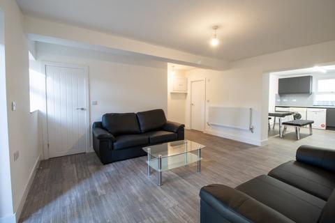 6 bedroom house to rent, Ash Grove, Leeds LS6