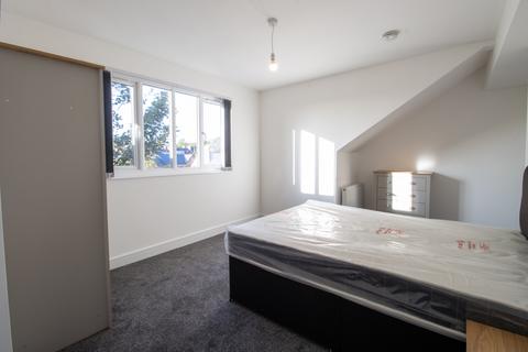 6 bedroom house to rent, Ash Grove, Leeds LS6