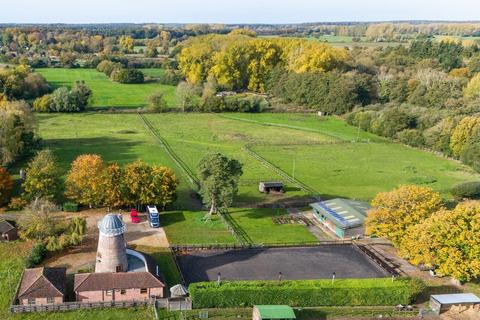 3 bedroom detached house for sale, Watton Road, Wretham