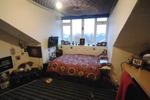 5 bedroom house to rent, Stanmore Place, Leeds LS4