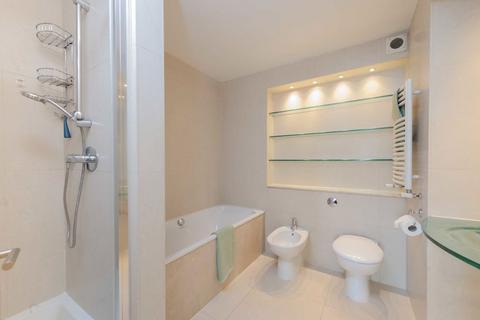 2 bedroom flat to rent, Logan Place, London W8