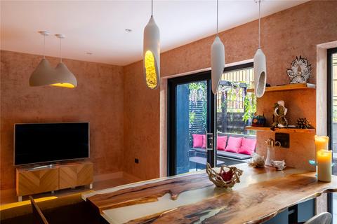 3 bedroom apartment for sale, Arla Court, 1A Rushden Close, Upper Norwood, SE19