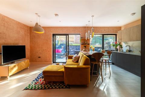 3 bedroom apartment for sale, Arla Court, 1A Rushden Close, Upper Norwood, SE19