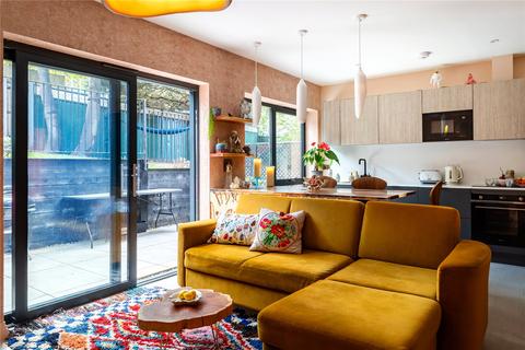 3 bedroom apartment for sale, Arla Court, 1A Rushden Close, Upper Norwood, SE19