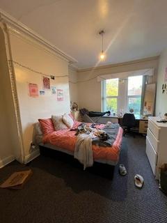 8 bedroom house to rent, Bainbrigge Road, Leeds LS6