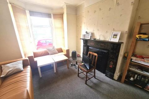 4 bedroom house to rent, Walmsley Road, Leeds LS6