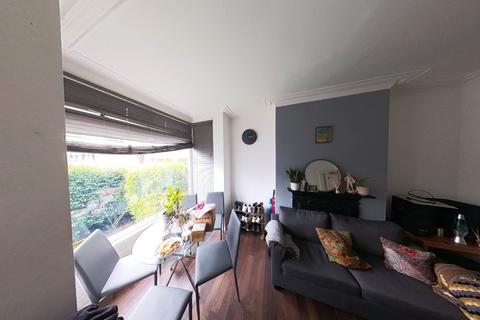 5 bedroom house to rent, Newport View, Leeds LS6