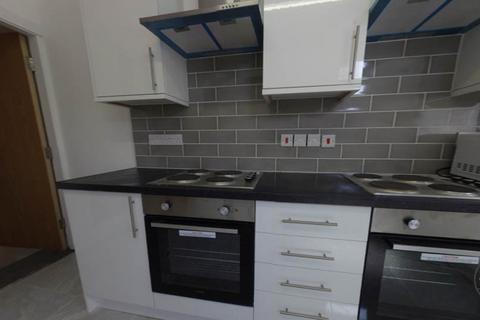 8 bedroom house to rent, Brudenell Road, Leeds LS6