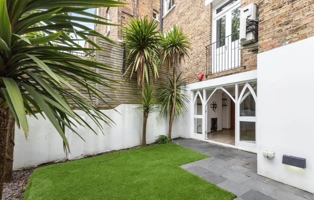 Hamilton-gardens-st-johns-wood-nw8-2