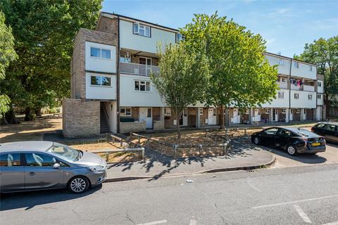 undefined, Sythwood, Surrey GU21
