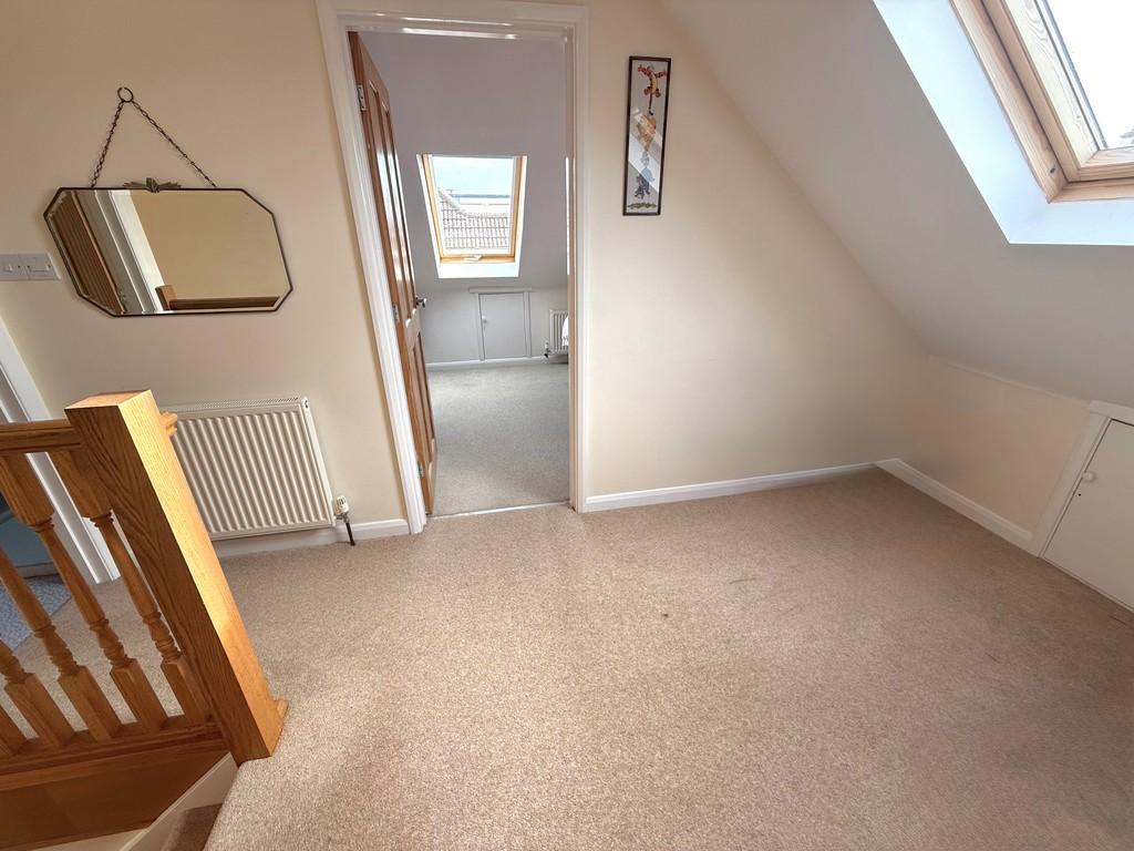 12 Knightscroft Avenue Bedroom Landing