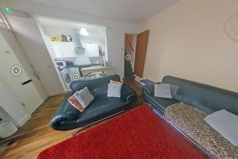 3 bedroom house to rent, Thornville Terrace, Leeds LS6
