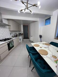 5 bedroom house to rent, Manor 34A Drive, Leeds LS6