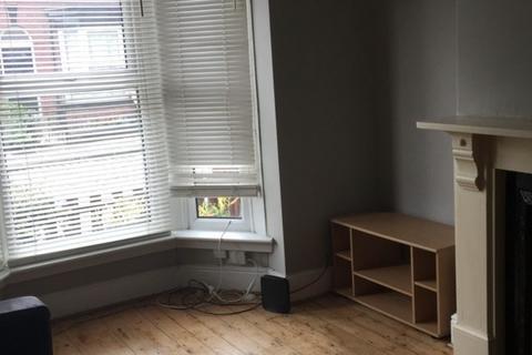 4 bedroom house to rent, Ashville Grove, Leeds LS6
