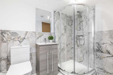 6 bedroom house to rent, Norwood Grove, Leeds LS6