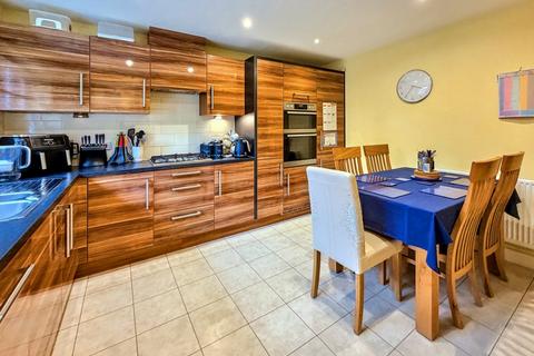 undefined, 5 Cottesbrooke Close, Daventry, NN11 8BF
