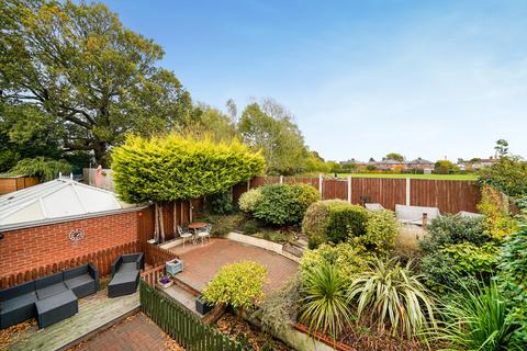 undefined, Iver Road, Upton
