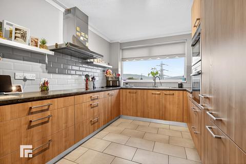 5 bedroom detached house for sale, Ael-y-bryn, Radyr, Cardiff