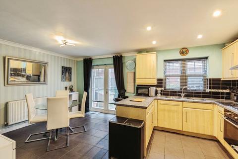 4 bedroom townhouse for sale, Holmfield Road, Blackpool FY2