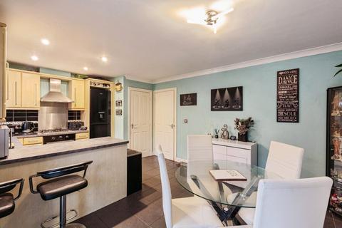 4 bedroom townhouse for sale, Holmfield Road, Blackpool FY2