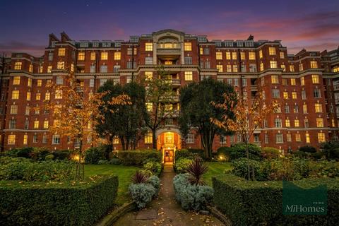 Clive Court